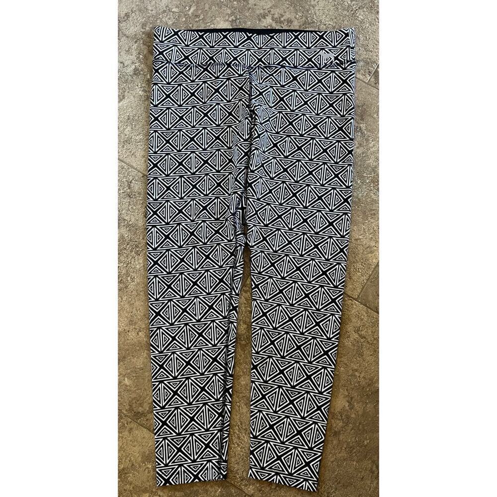 Victoria's Secret PINK Yoga leggings, geo print black & white, Women's size L